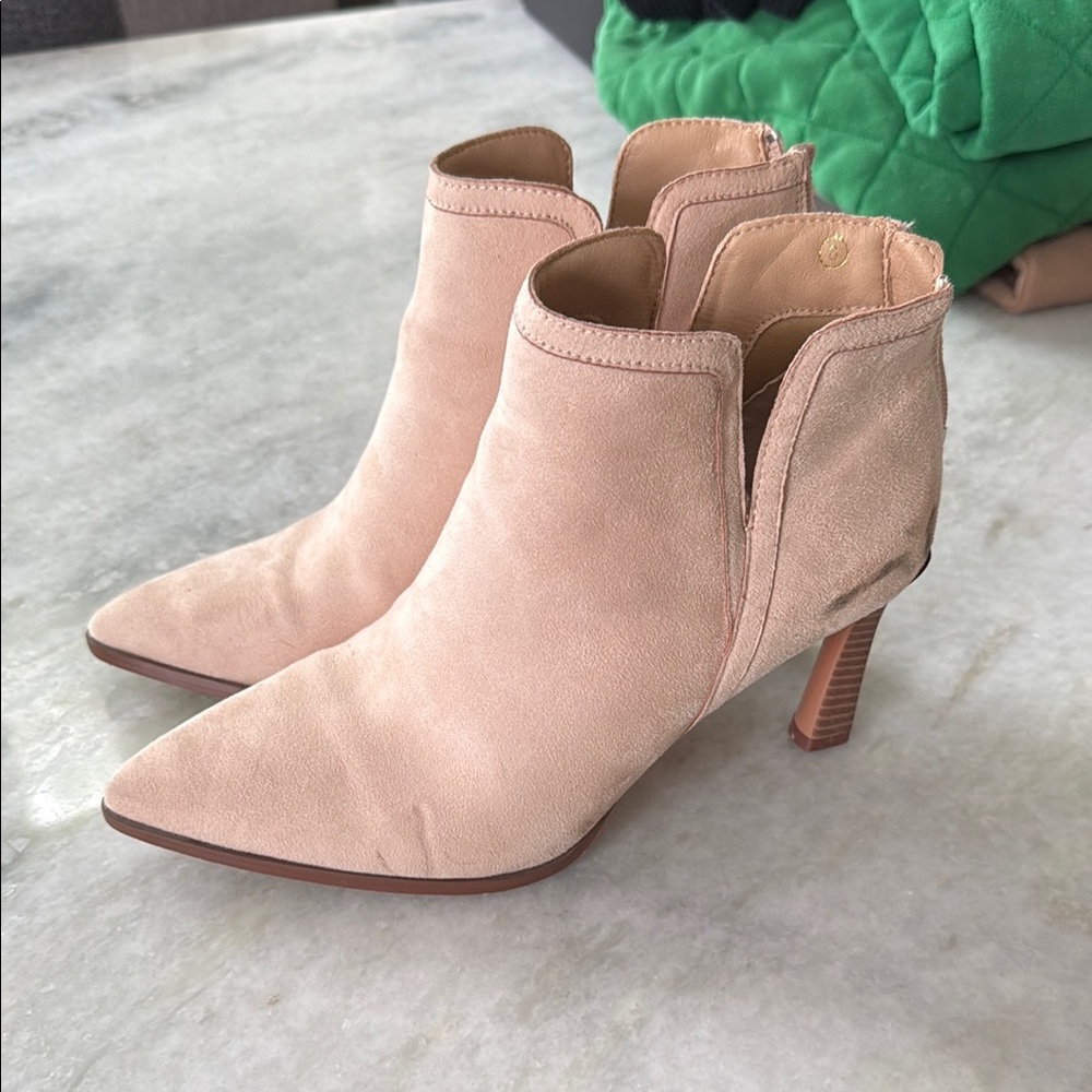 Elegant Tan Ankle Boots